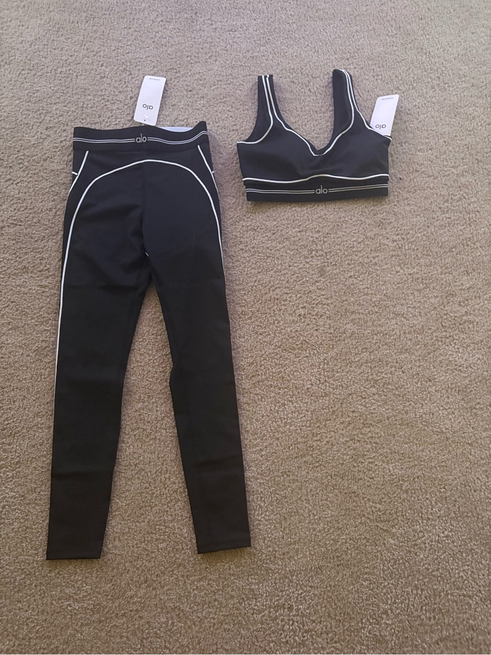 Alo Yoga black set with white #yoga